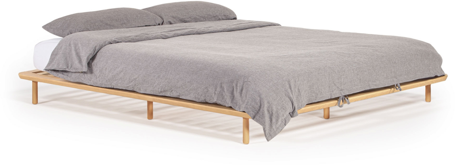 Dobbeltseng i Asketræ fra Kave Home - Nordisk Design