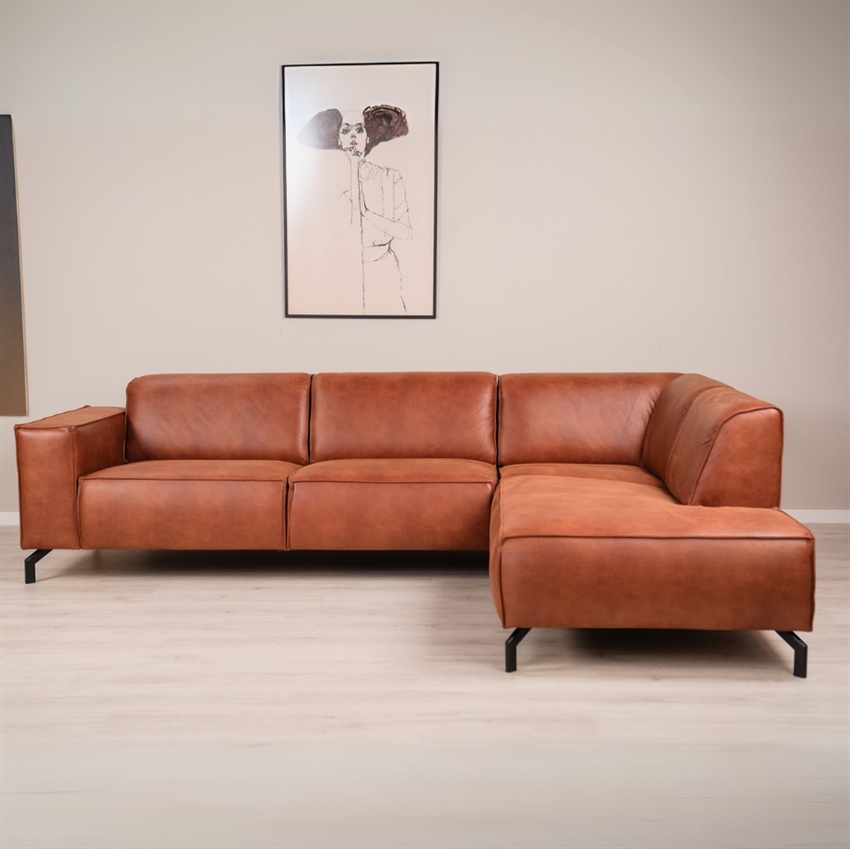 Scandinavian Living Kalle Hjørnesofa Brun Sorte Ben Højrevendt Møbelsalg