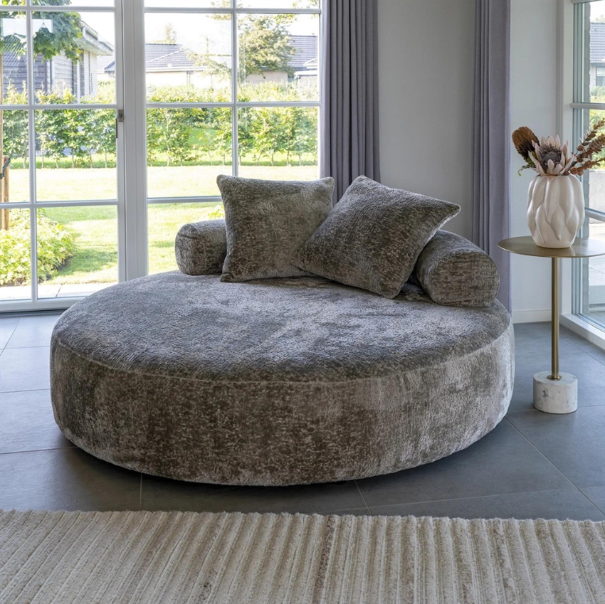 Scandinavian Living Skagen Rund Daybed Chenille Inkl    Puder   Møbelsalg