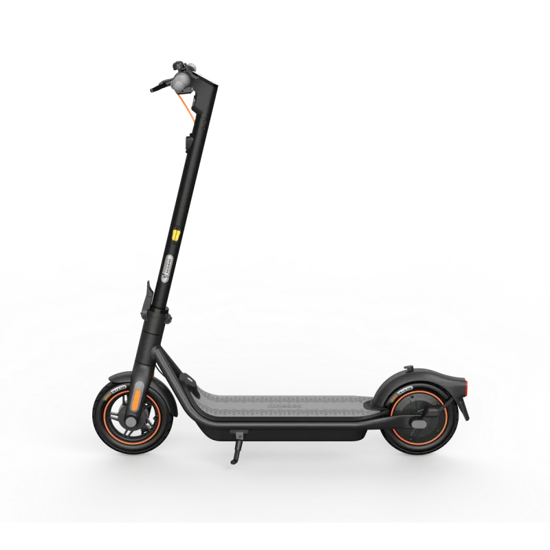 Ninebot Segway Kickscooter F65D - Hurtig og Miljøvenlig