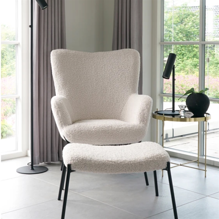 Comfort Living Mallow Lænestol Inkl  Fodskammel Hvidt Syntetisk Lammeskind   Møbelsalg