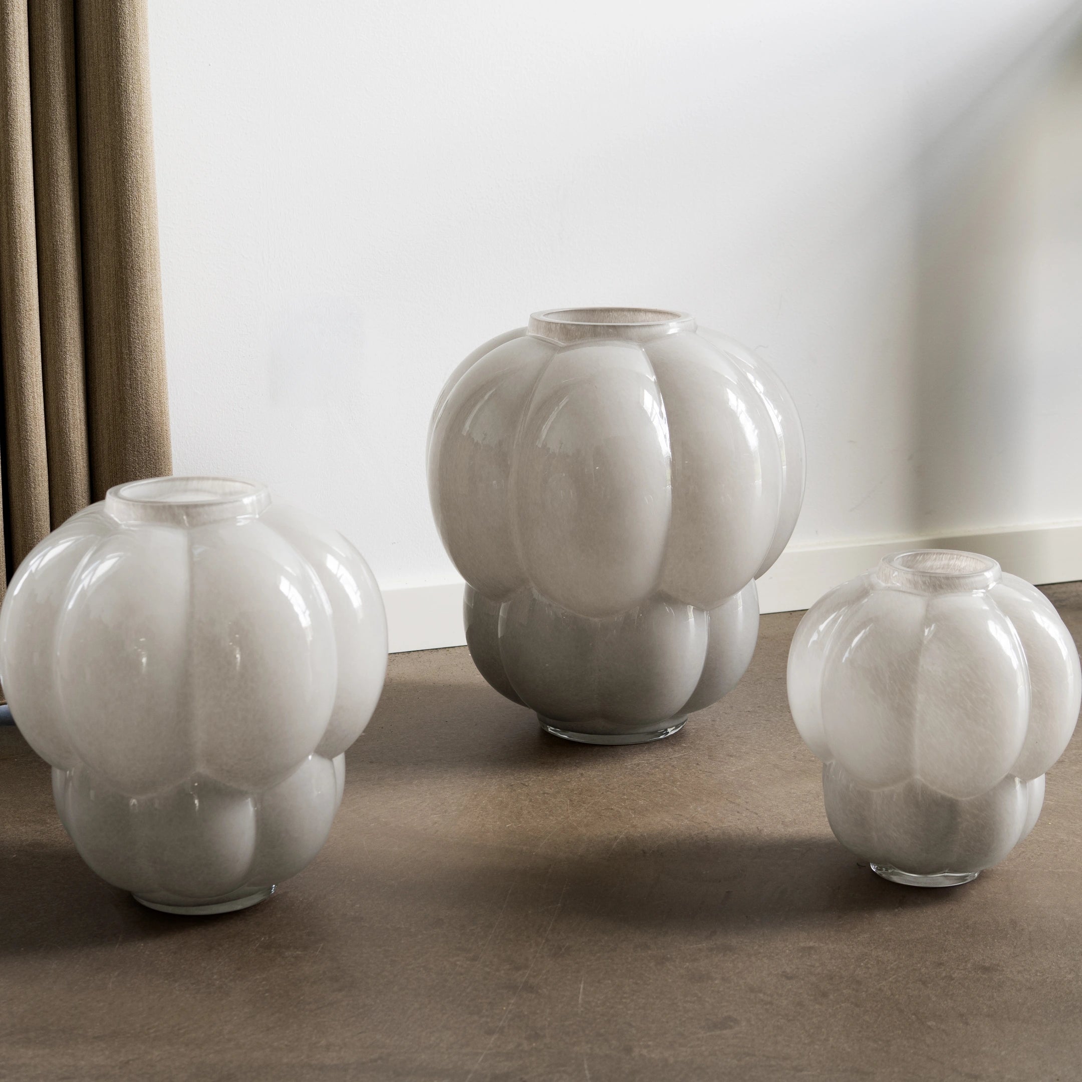 Vase Uva Duegrå